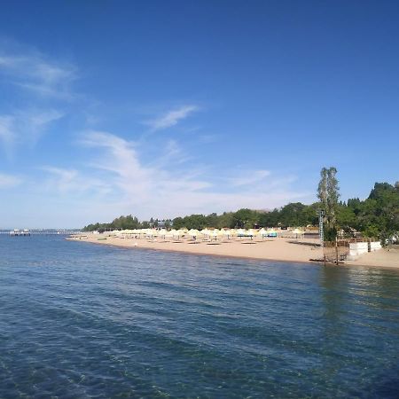 Guest House Regina Bulan Sogottuu Екстериор снимка