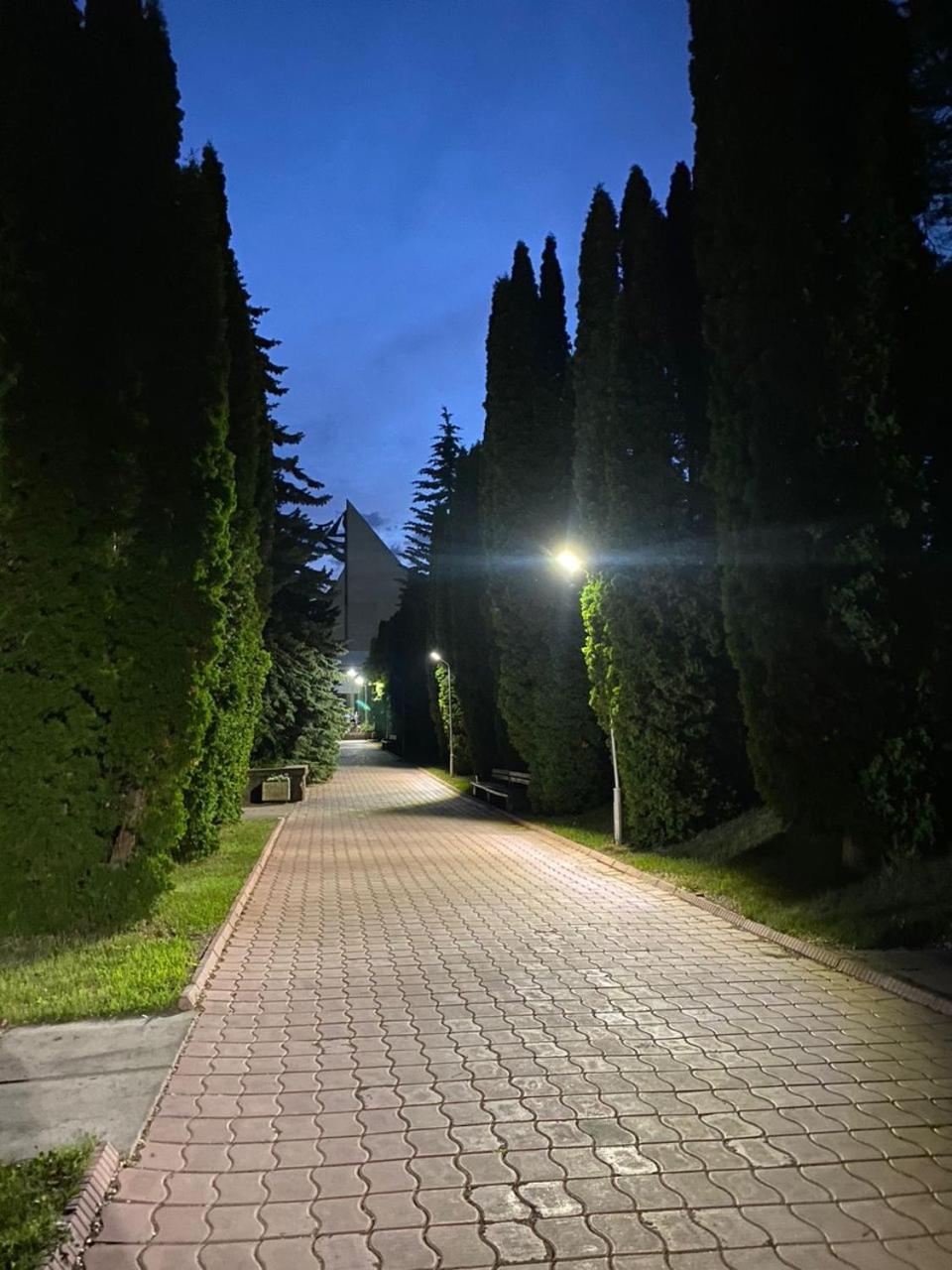 Guest House Regina Bulan Sogottuu Екстериор снимка