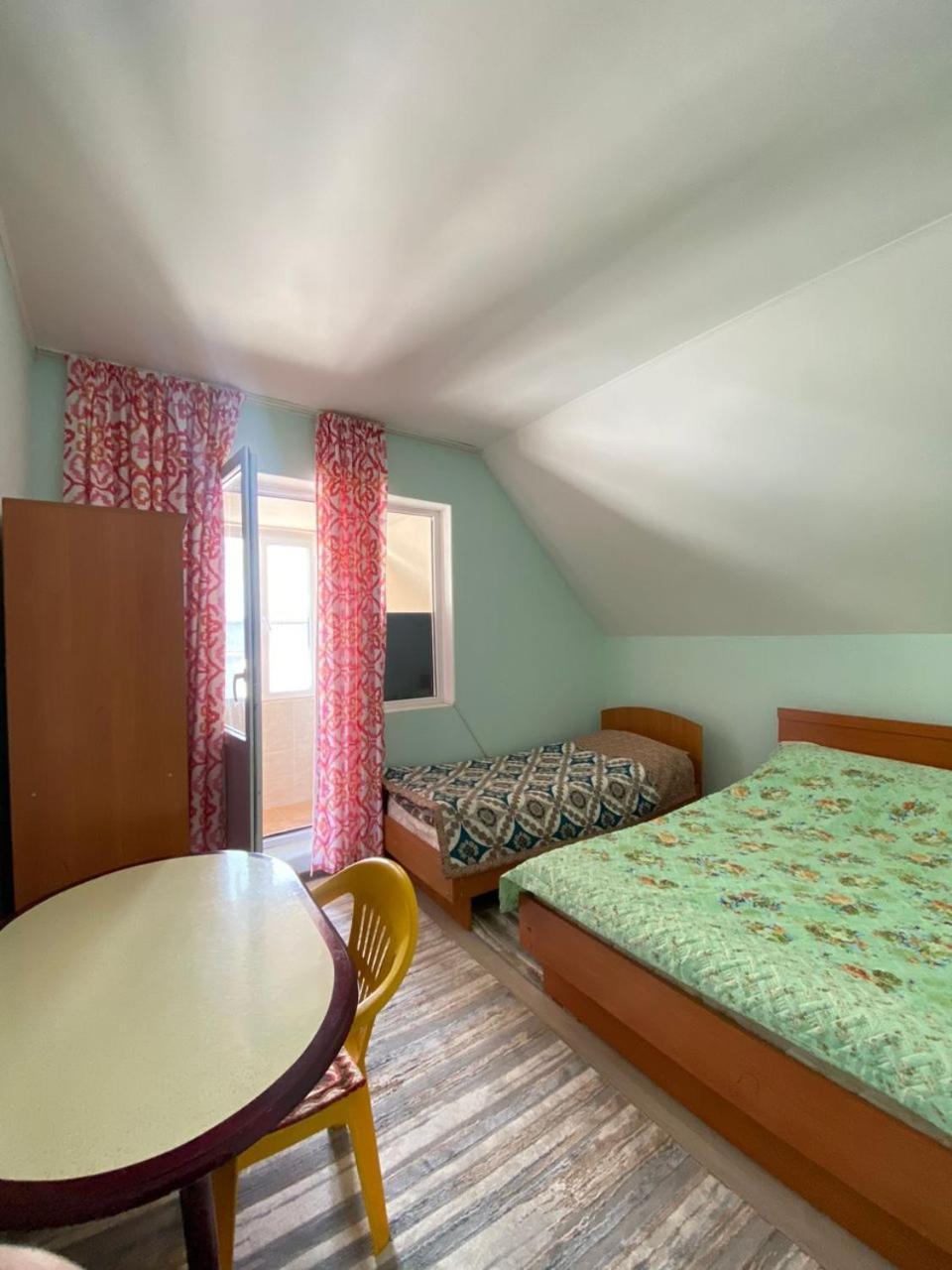 Guest House Regina Bulan Sogottuu Екстериор снимка